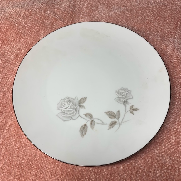 Noritake China Rosay dinner set - Picture 2 of 15